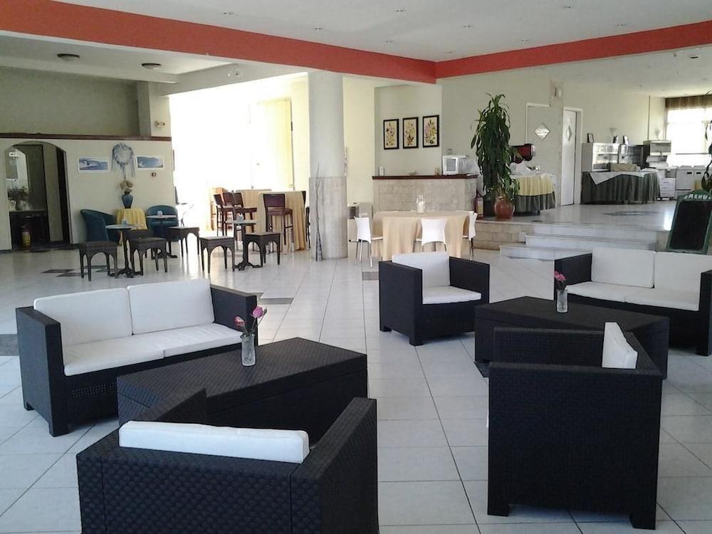 Terra Mare Hotel Agios Dimitrios  エクステリア 写真